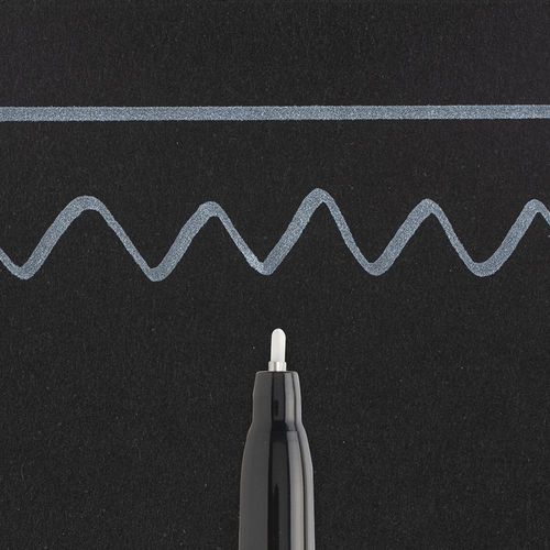 Sakura Pentouch Calligrapher Pens White